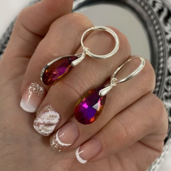 a argollas clasicas 1.5cm con dije cr gota fume